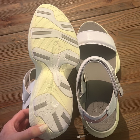 Sorel New Blitz Explorer Sandals 11 - Picture 7 of 10